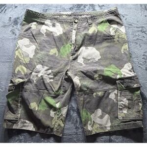 Vintage G-UNIT Green Gorilla Camouflage Cargo Shorts Sz. 42 Relaxed Fit.